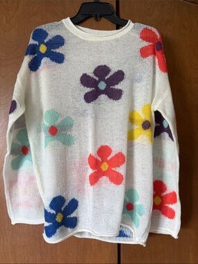 Crewneck Floral Knit Sweater - White with Multicolor Flowers